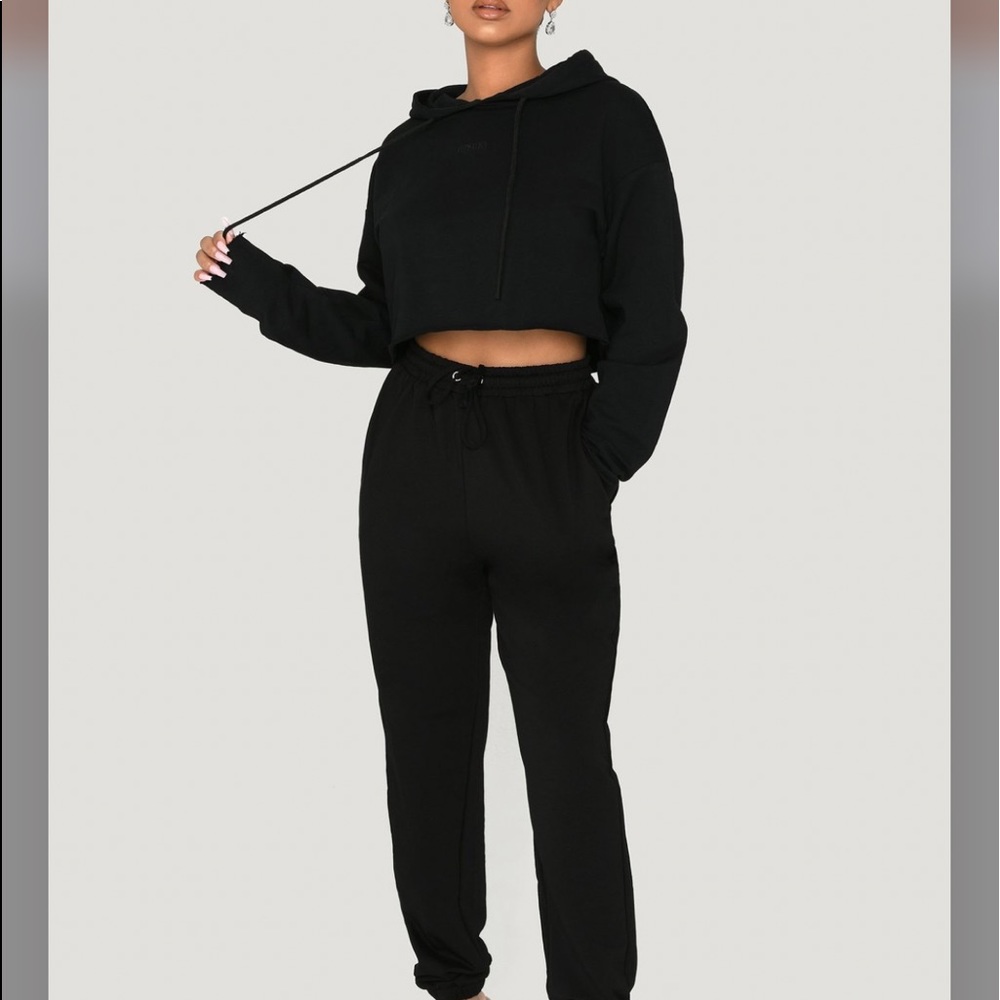 MESHKI Cropped Jumper - Picture 3 of 10